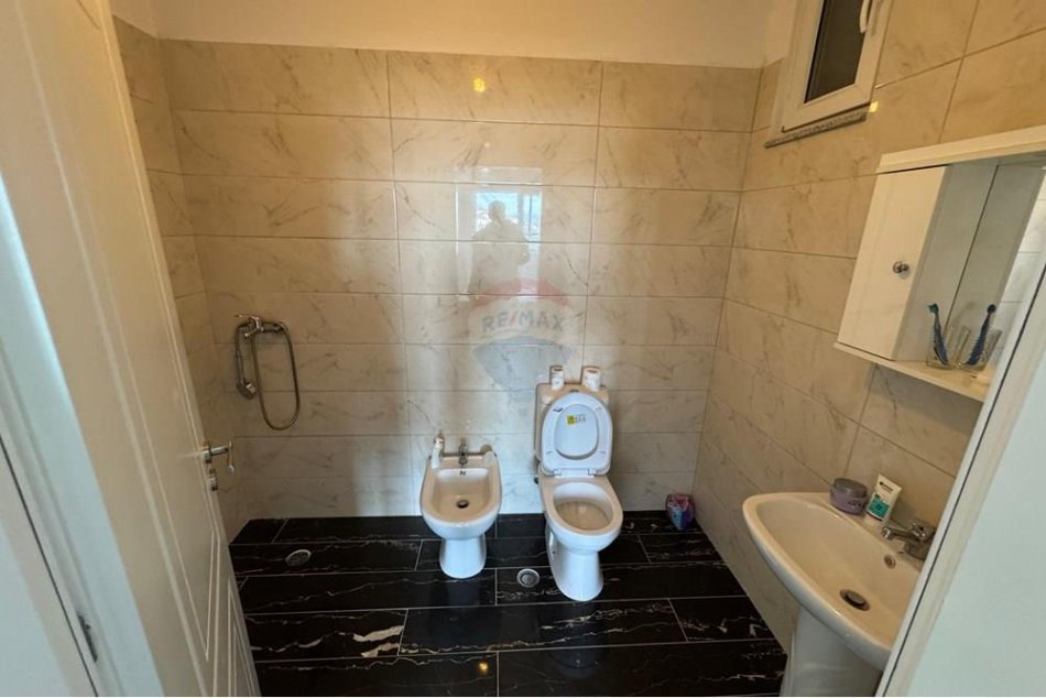 Tirane, shitet 2+1+Aneks Kati 2, 115 m² 135.000 € (Astir Vila L)