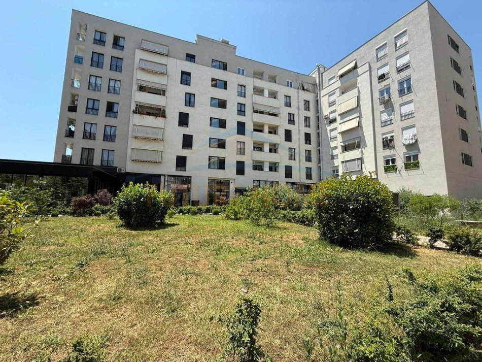 0683487469 Tirane, jepet me qera apartament 1+1+Ballkon Kati 1, 66 m² 480 € (Prane Viles L)