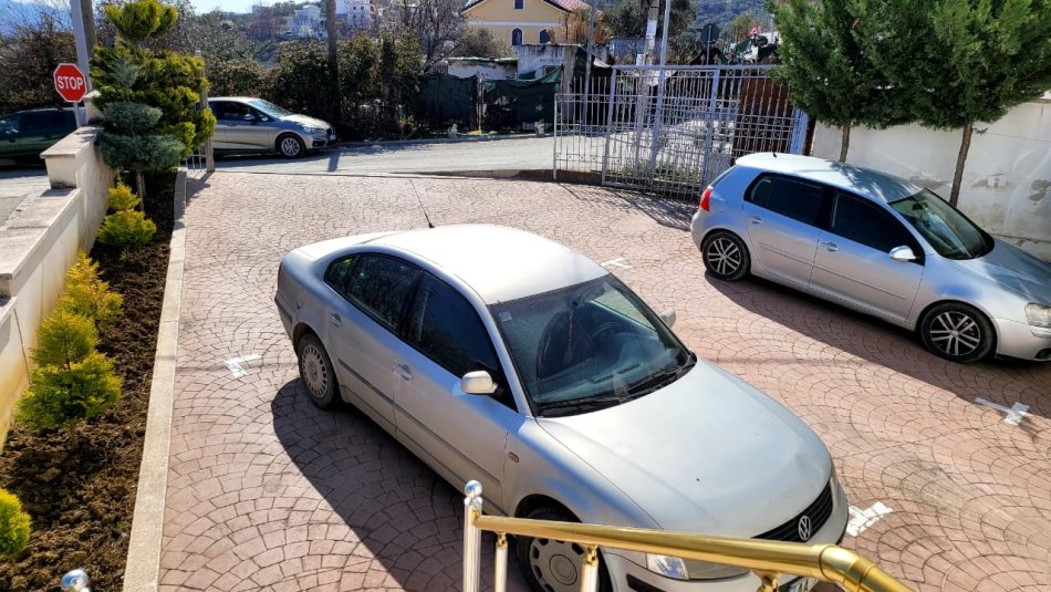 Jepet partament 1+1 i mobiluar me qera 25.000 leke