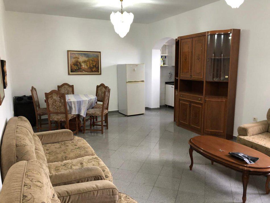 Tirane, jepet me qera apartament 2+1 Kati 5, 100 m² 400 € (Rruga e Durresit)
