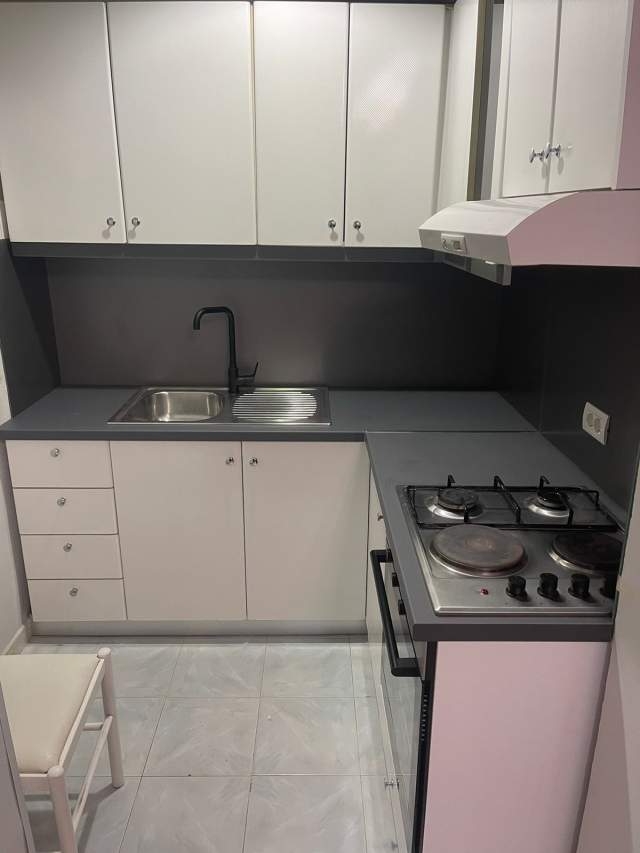 Tirane, jepet me qera apartament 2+1+BLK Kati 2, 110 m² 650 Euro (rruga Ramazan Demneri)