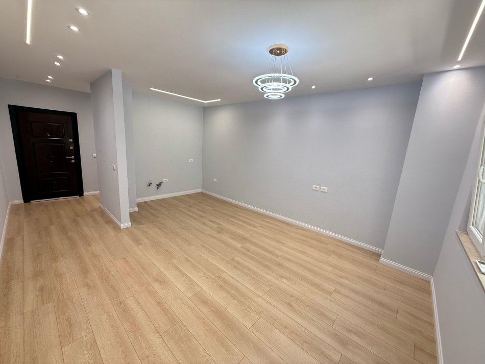 Tirane, shitet apartament 2+1 Kati 2, 93 m² 260.000 € (rruga him kolli)
