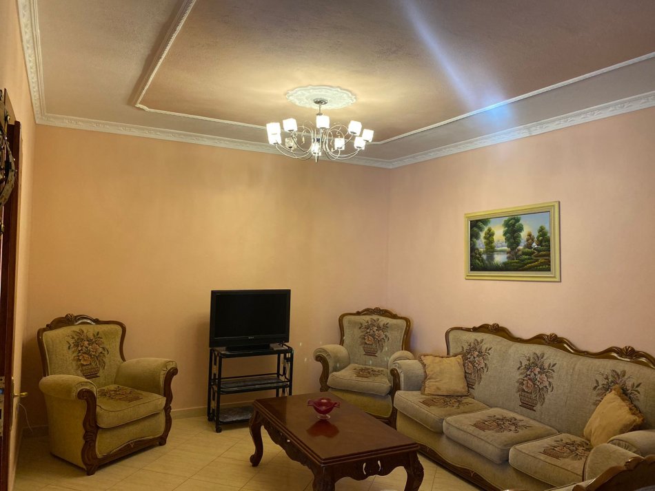 Tirane, jepet me qera apartament 2+1 Kati 1, 100 m² 499 € (Sauk)