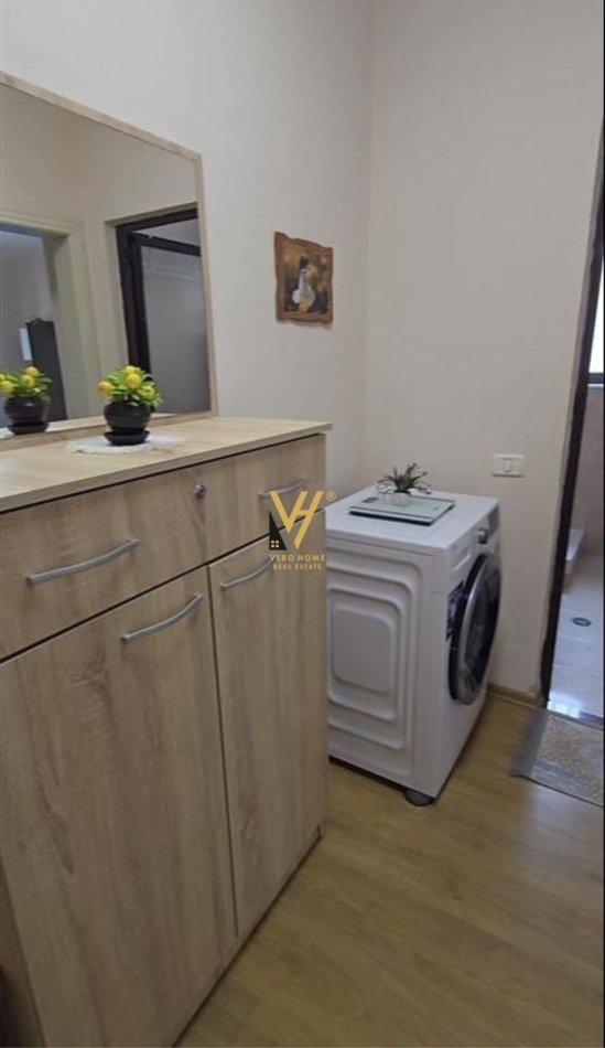 Tirane, shitet apartament 1+1+Ballkon Kati 2, 52 m² 97.000 € (LAPRAKE)