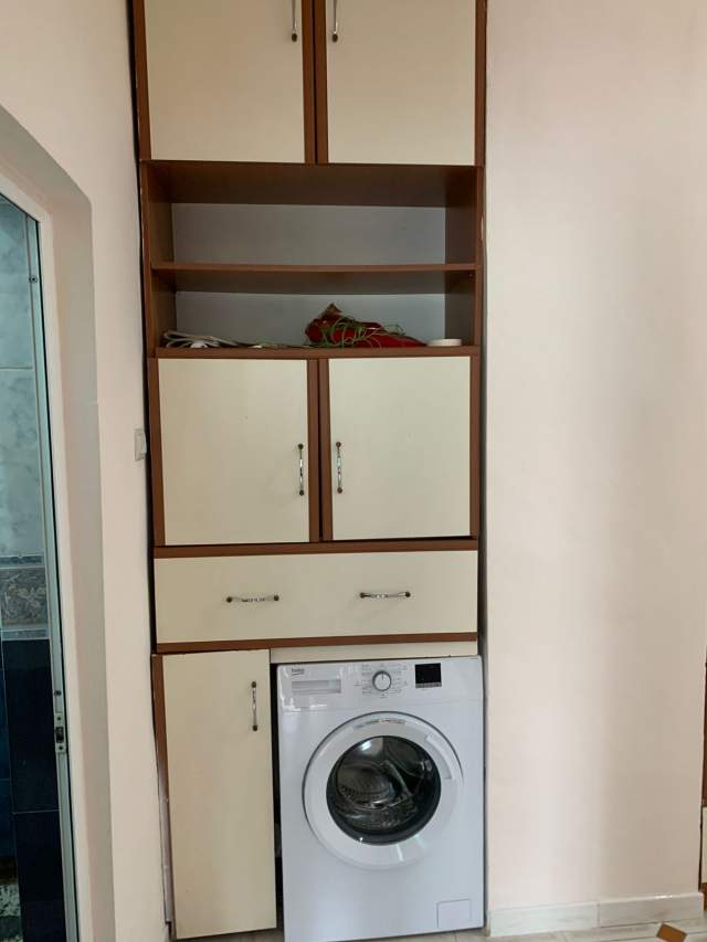 Tirane, jepet me qera apartament 2+1 Kati 3, 105 m² 500 Euro (Bllok)