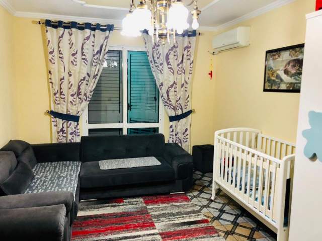 Lushnje, shitet apartament 110 m² 41.000 Euro