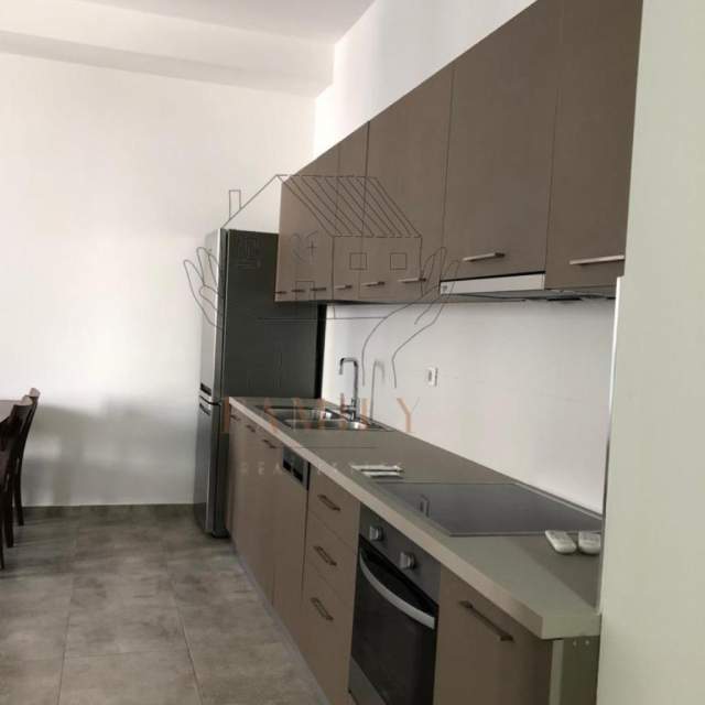 Tirane, jepet me qera apartament 1+1 Kati 4, 70 m² 450 Euro (Kompleksi Kontakt)