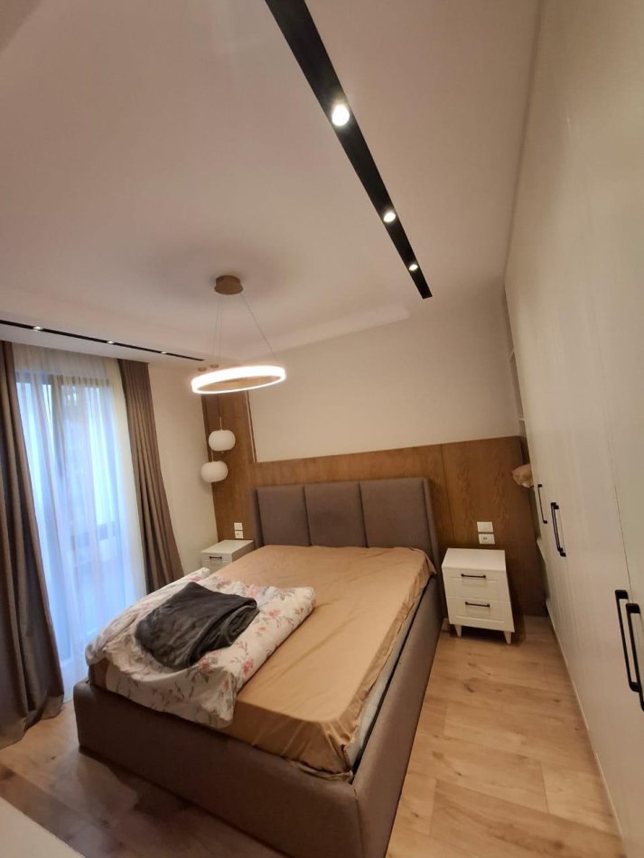 Tirane, shitet apartament 2+1+Ballkon Kati 3, 102 m² 225.000 € (Xhanfize Keko)
