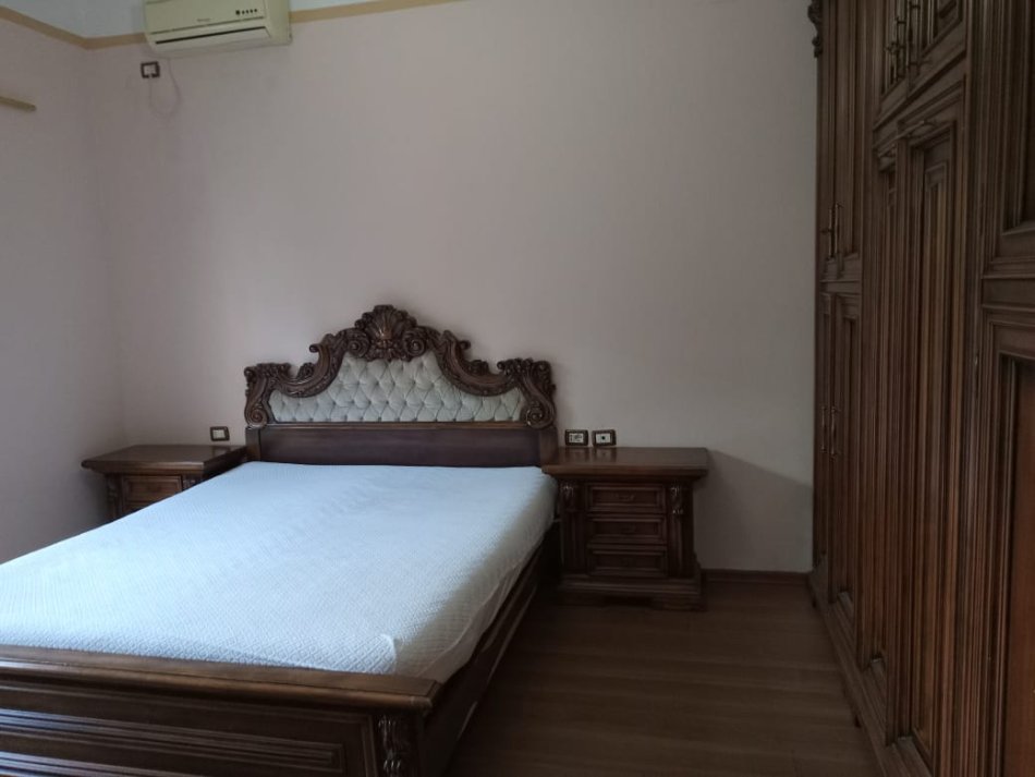 Tirane, jepet me qera apartament 2+1 Kati 2, 