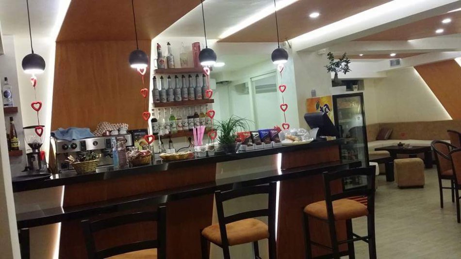 Durres, shitet lokal Kati 1, 85 m² (Gjykata Durres)
