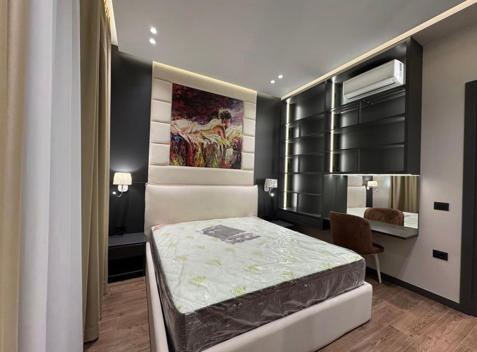 Tirane, jepet me qera apartament 1+1 Kati 5, 70 m² 900 € (Rruga Kavajes, Kompleksi Deliorgji)