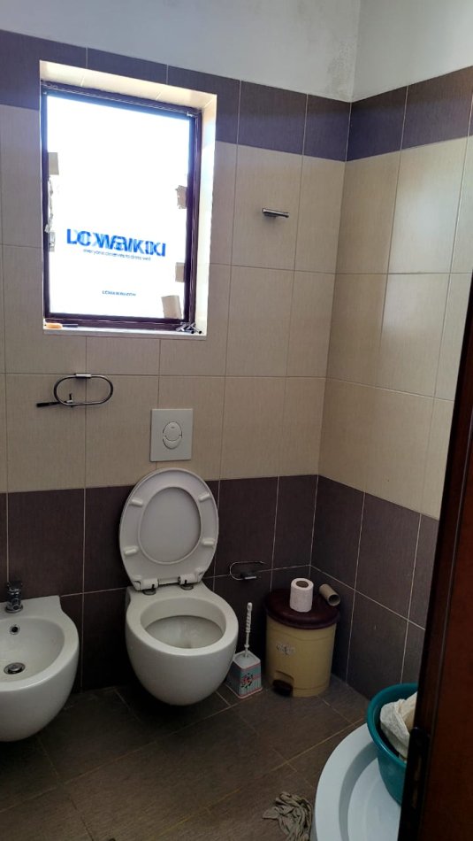 Jepet partament 1+1 i mobiluar me qera 25.000 leke