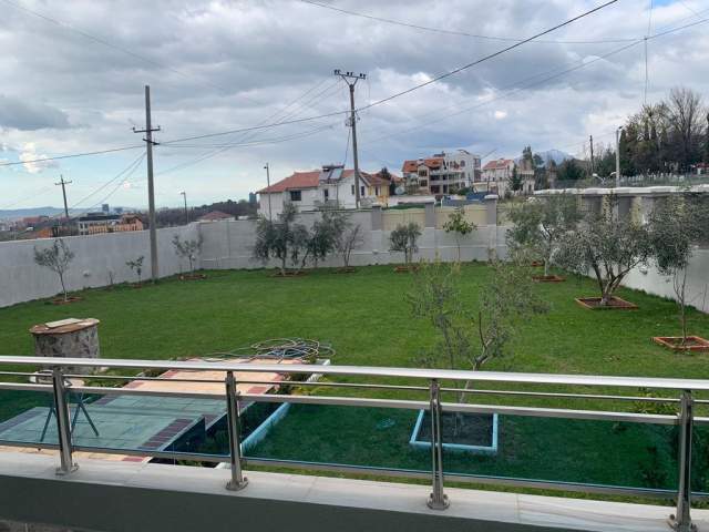 Tirane, jepet me qera apartament 2 Katshe Kati 0, 341 m² 2.500 Euro (Sauk)