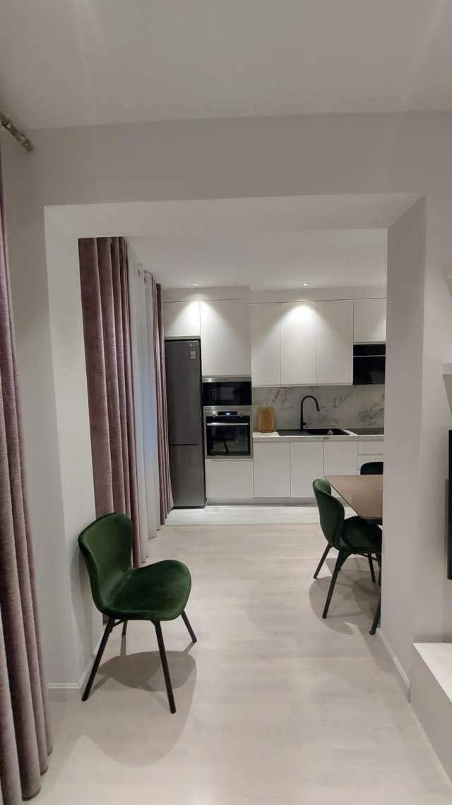 Tirane, jepet me qera apartament 1+1 Kati 3, 53 m² 45.000 Leke (Rruga Bardhyl,Prane Farmacise10)