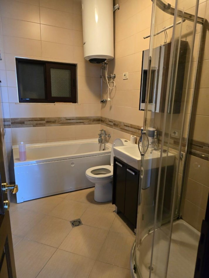 Apartament 3+1+2 me qera, Garda e Republikës