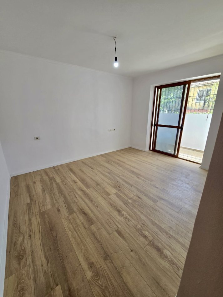 Tirane, shitet apartament 2+1+Aneks+Ballkon Kati 1, 81 m² 138.000 € (Ali Demi te Fushat)