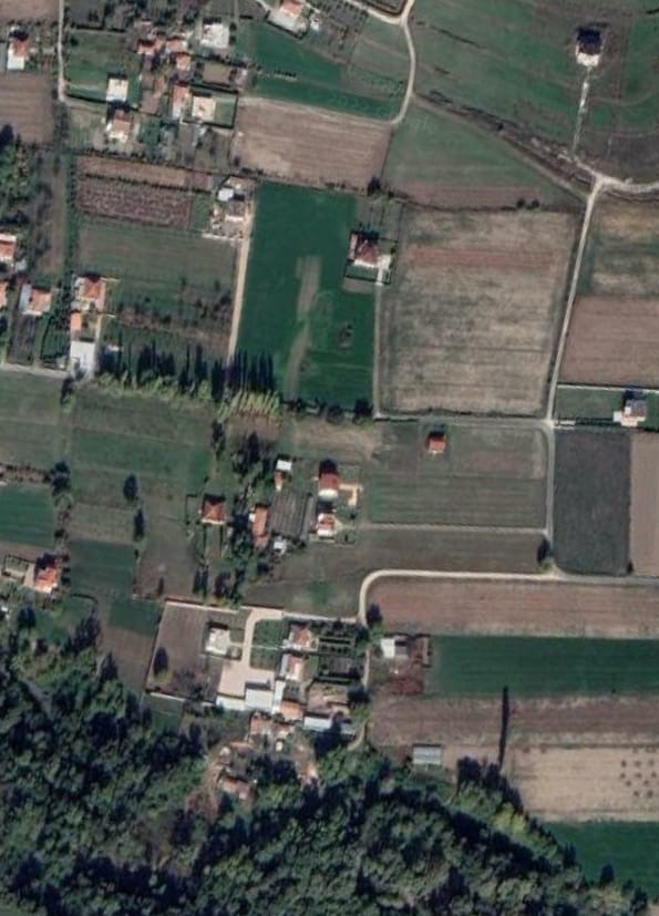 Tirane, shes toke 2.400 m² 72.000 Euro (Rinas)
