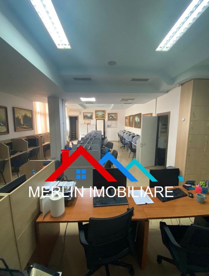Tirane, Shitet ambjent biznesi Kati 0, 217 m² per  600,000 € (Ne rrugen e Elbasanit,  rruga Stavro Vunjai)