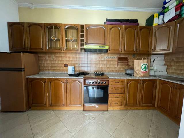 Tirane, jepet me qera apartament Kati 3, 130 m² 1.000 Euro (E Elbasanit)
