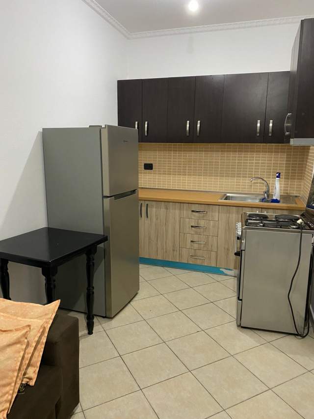 Tirane, jepet me qera apartament 1+1+BLK Kati 7, 66 m² 35.000 Leke (rruga Mikel Maruli)