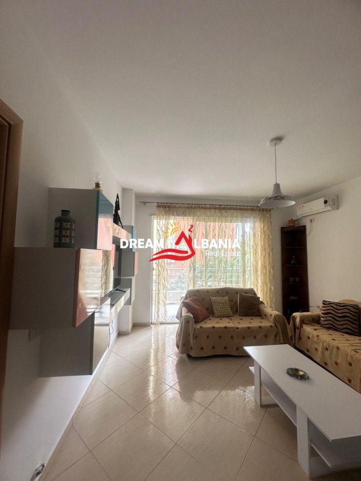 Tirane, jepet me qera apartament 2+1+Ballkon Kati 2, 88 m² 600 € (Peti)