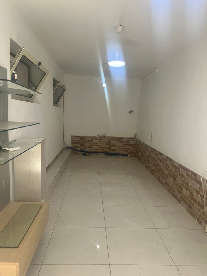 Tirane, jepet me qera ambjent biznesi Kati 0, 30 m² 400 € (Myslym Shyri)