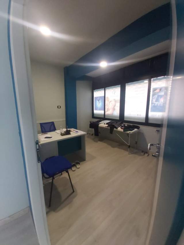 Tirane, shes ambjent biznesi Kati 0, 115 m² 1.500 Euro/m2 (rruga durresit)