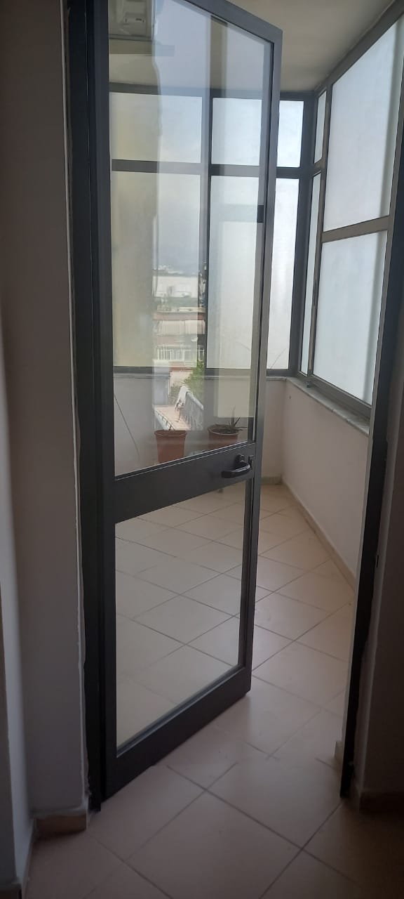 Tirane, shitet apartament 2+1+BLK Kati 3, 103 m² 115.000 Euro (Rruga Abraham Linkoln)