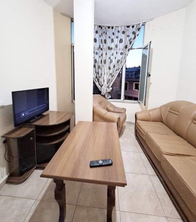 Tirane, jepet me qera apartament 2+1 Kati 4, 90 m² 450 € (Vilat Gjermane)