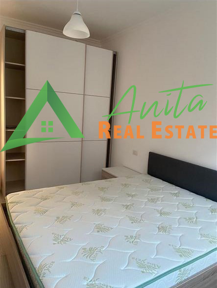 Tirane, jepet me qera apartament 1+1+Ballkon Kati 1, 65 m² 400 € (Ali Demi)