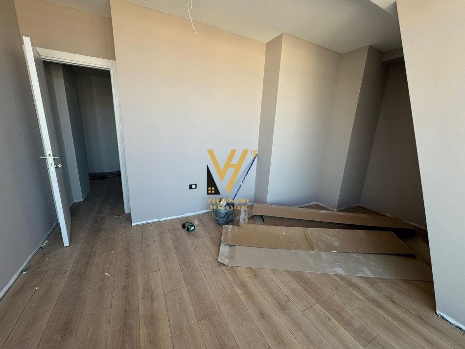 Tirane, shitet apartament 1+1+Ballkon Kati 7, 69 m² 165.000 € (RRUGA SULEJMAN DELVINA)