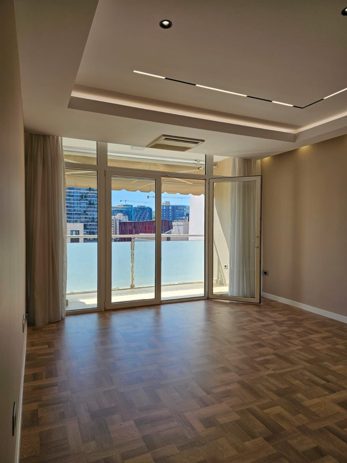 Tirane, jepet me qera apartament 3+1 Kati 5, 120 m² 1.800 € (rruga dervish hima)