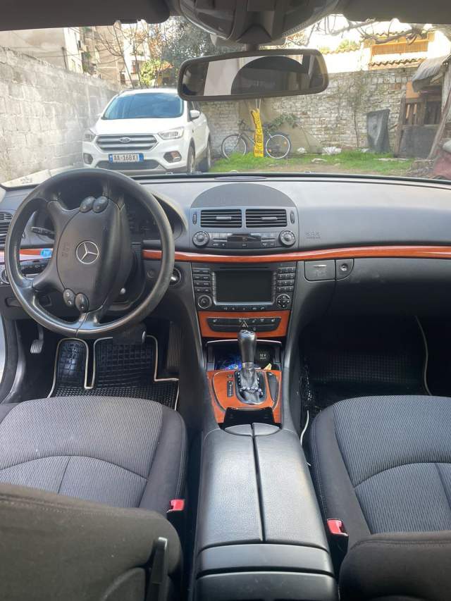 Tirane, shes makine Benz 220 Evo Viti 2007, 6.500 Euro