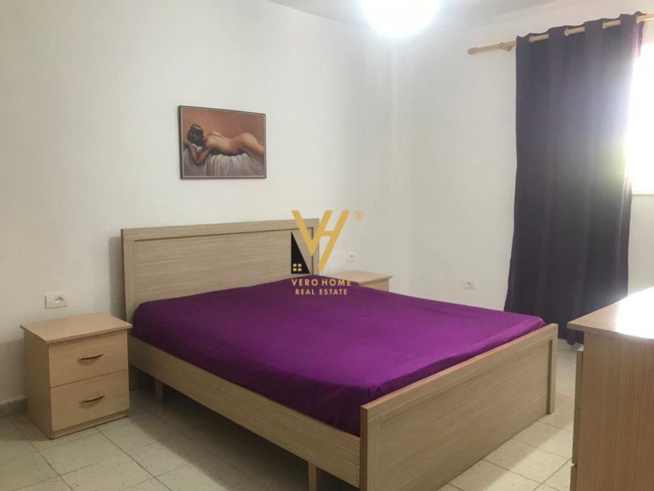 Tirane, jepet me qera apartament 1+1+Ballkon Kati 1, 60 m² 450 € (LAPRAKE)