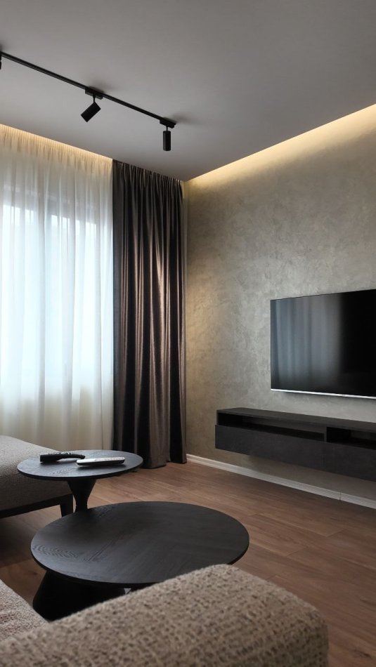 Tirane, jepet me qera apartament 2+1 Kati 3, 105 m² 1.100 € (pazari i ri)