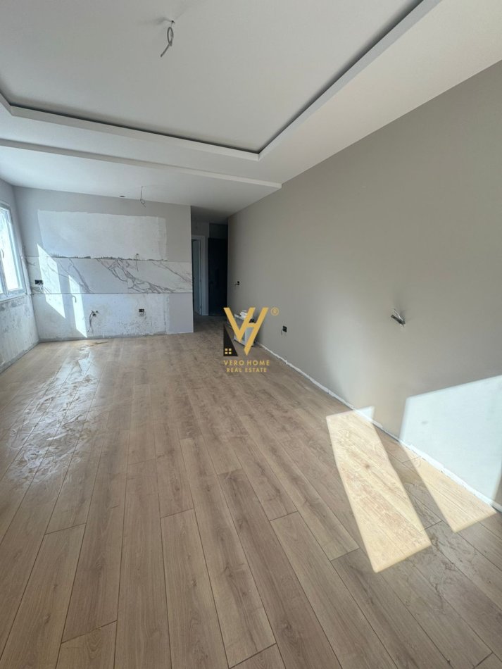 Tirane, shitet apartament 1+1+Ballkon Kati 7, 72 m² 165.000 € (RRUGA SULEJMAN DELVINA)