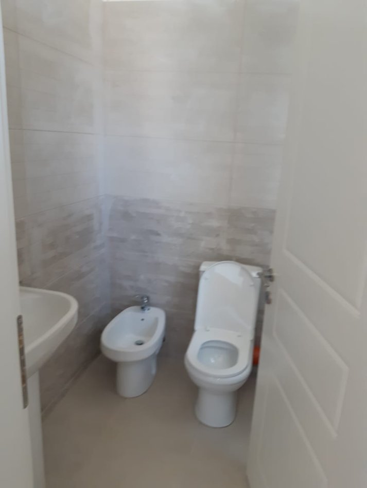 Tirane, shitet apartament 2+1+Ballkon Kati 3, 88 m² 95.000 € (ne rrugen e Kercikeve Babrru Tirane)