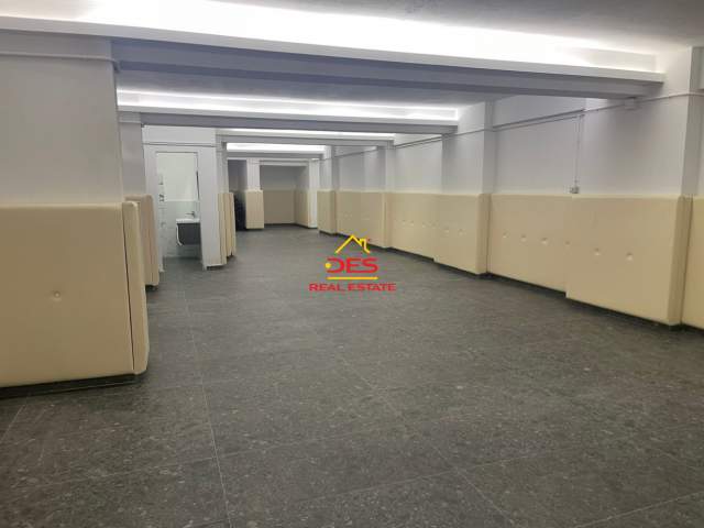 Vlore, jepet me qera ambjent biznesi Kati -1, 146 m² 500 Euro (Rruga Çamëria, Vlorë)