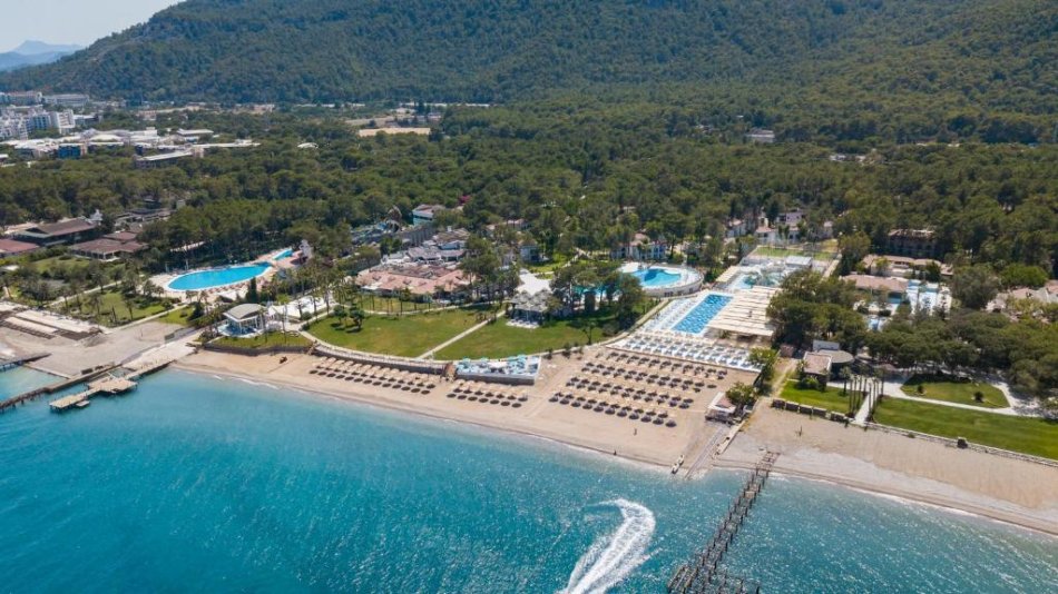 Tirane, ofrohet Pakete ne bregdet BAIA SELIM KEMER NISJA 26 MAJ