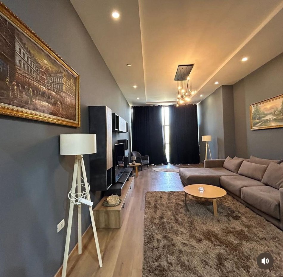 Tirane, jepet me qera apartament 1+1 Kati 1, 110 m² 650 € (rruga peti)