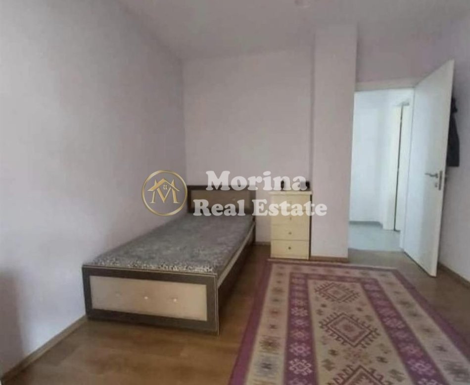 Tirane, jepet me qera apartament 2+1 Kati 3, 92 m² 700 € (Komuna Parisit)