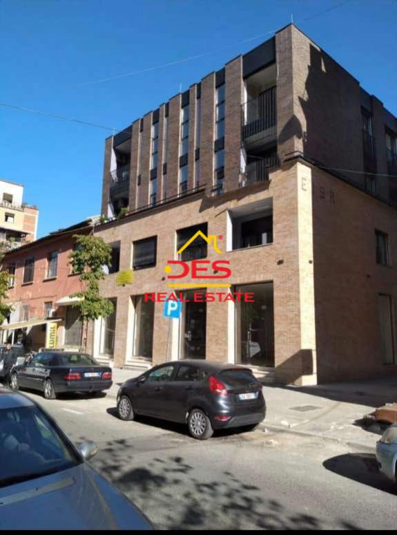 Tirane, shitet ambjent biznesi 115 m² 245.000 Euro