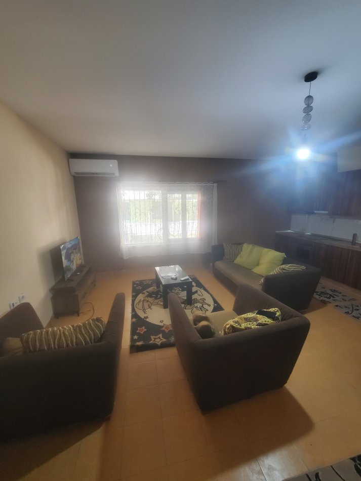 Tirane, jepet me qera apartament 2+1 Kati 1, 85 m² 400 € (Kodra e Diellit)