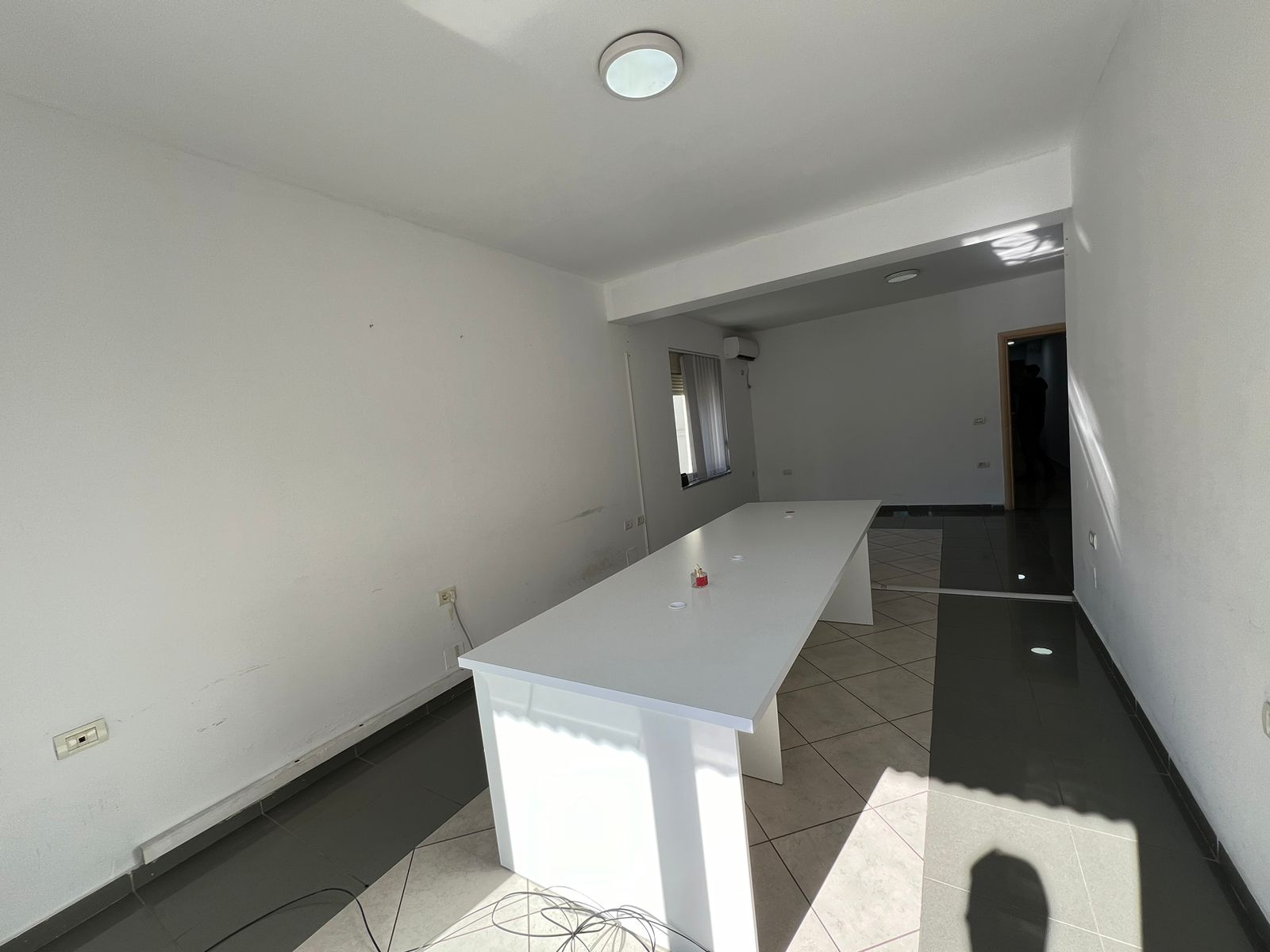 Qira Apartament 2+1 “Rr.Kavajës” ,Tiranë