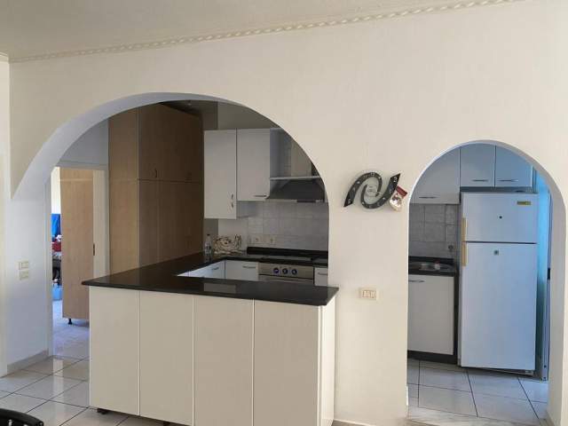 Tirane, jepet me qera apartament 1+1+BLK Kati 4, 76 m² 350 Euro (Rruga e Dibres)