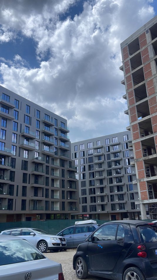 Tirane, shitet apartament 1+1+Ballkon Kati 4, 76 m² 140.000 € (Golden Gate, Ali Demi)