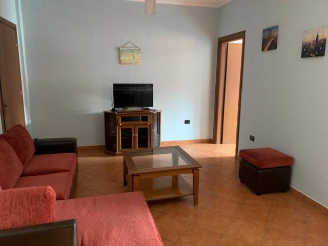 Tirane, jepet me qera apartament 1+1+BLK Kati 3, 56 m² 48.000 Leke (Rruga Asim Vokshi)