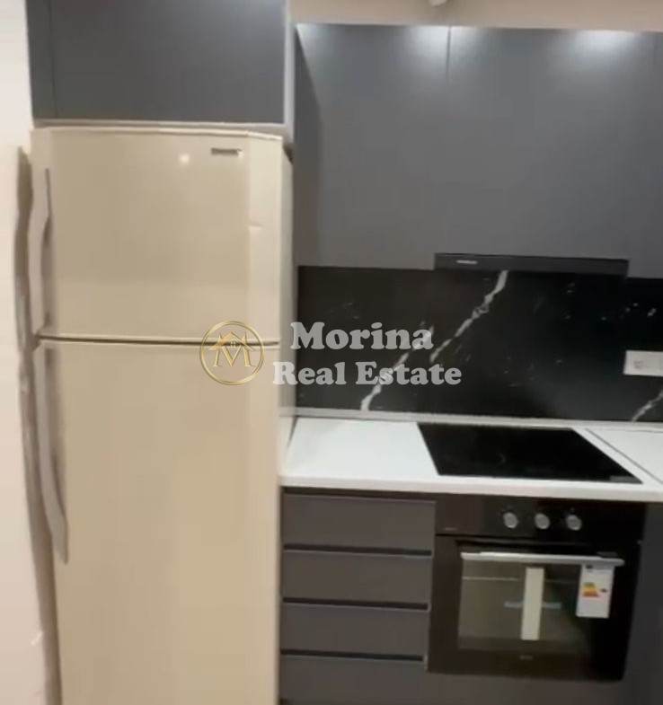 Tirane, jepet me qera apartament 2+1 Kati 3, 78 m² 500 € (Xhamlliku)