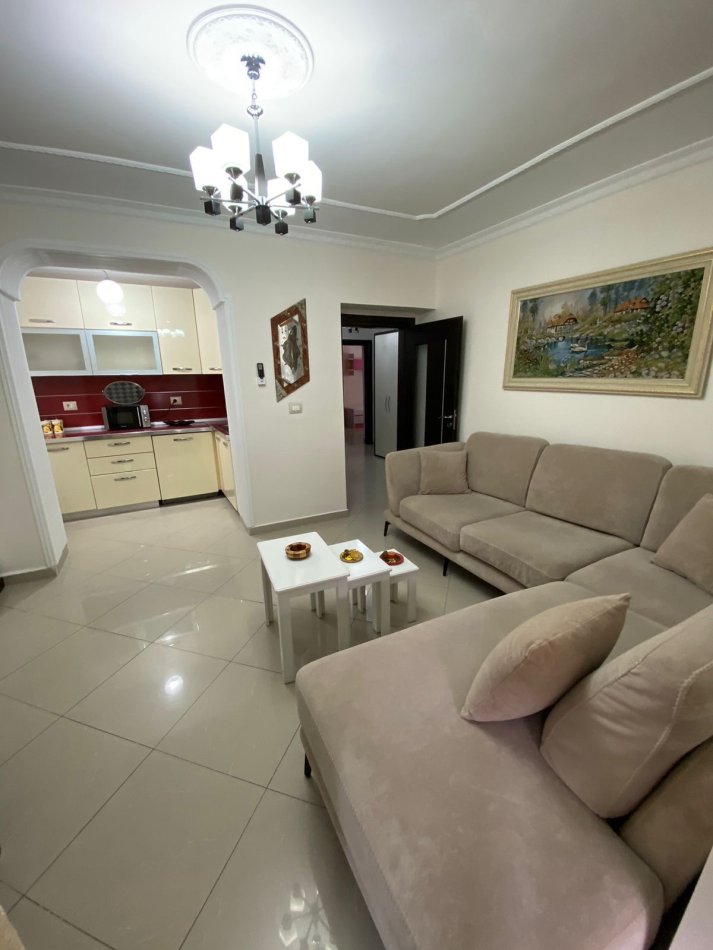 Tirane, shitet apartament 3+1 Kati 2, 90 m² 182,000 € (Pazar i Ri)