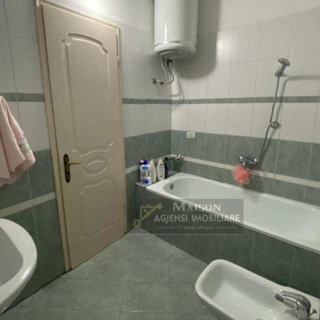Durres, shitet apartament 3+1+A+BLK Kati 2, 154 m² 1.000 Euro/m2 (Vollga)